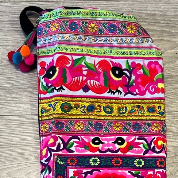 Unique, Eye-Catching Yoga Mat Bag - Picture 2 of 3